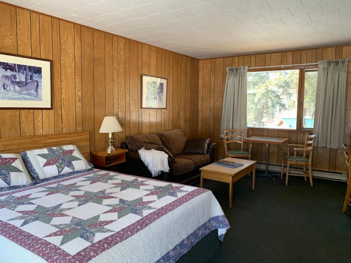 Tete Jaune Lodge Ngoại thất bức ảnh